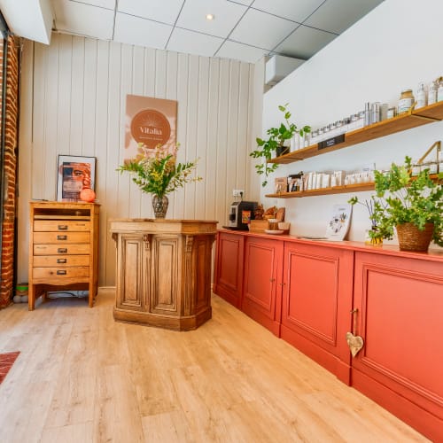 Expérience Vitalia - Soins du visage, Massages, Lumière pulsée - Sourcils & cils Montauban - Expérience Vitalia - Soins du visage, Massages, Lumière pulsée - Photo Galerie - OneBooking