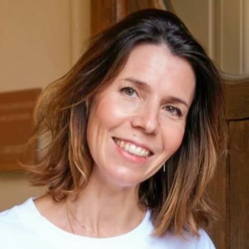 Caroline - Facialiste - Kobido - Peeling - Microneedling Acs Pen - Institut de beauté Nîmes - Caroline - Facialiste - Kobido - Peeling - Microneedling Acs Pen - Photo Galerie - OneBooking