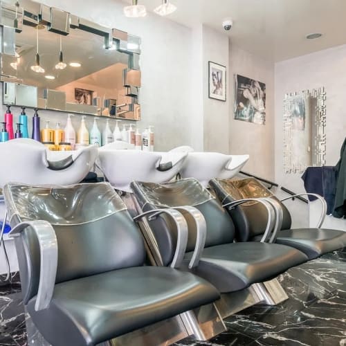 Mk Coiffure - Sourcils & cils Villejuif - Mk Coiffure - Photo Galerie - OneBooking