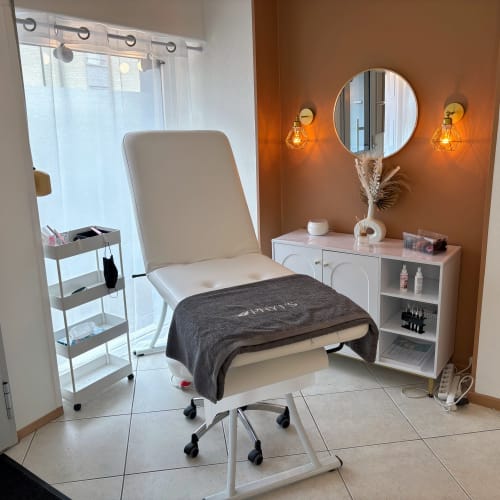 MC Beauté & Glow by Elo - Coiffure Thionville - MC Beauté & Glow by Elo - Photo Galerie - OneBooking