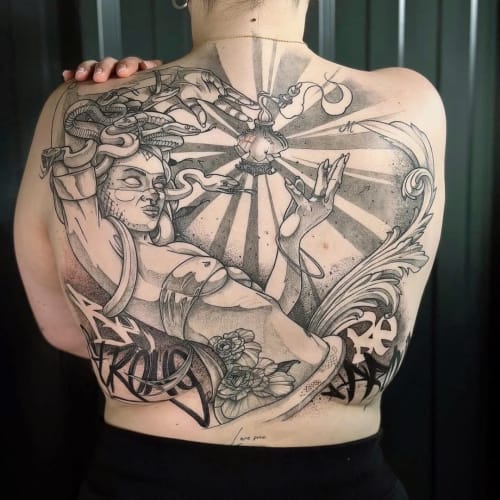 L'UNIQUE - Coiffure / Barber / Tatouage / Piercing / Esthétique - Sourcils & cils Quimper - L'UNIQUE - Coiffure / Barber / Tatouage / Piercing / Esthétique - Photo Galerie - OneBooking