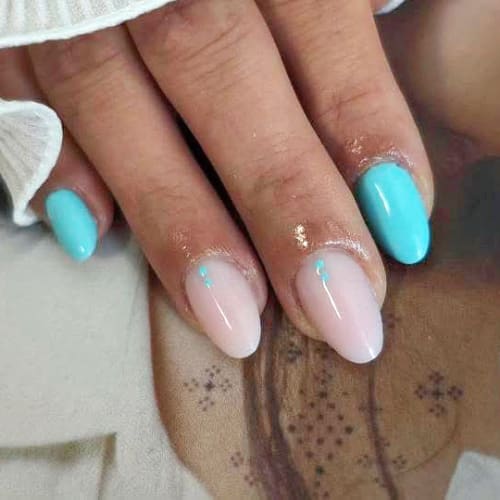 De l'ongle à la lumière - Coiffure Gap - De l'ongle à la lumière - Photo Galerie - OneBooking