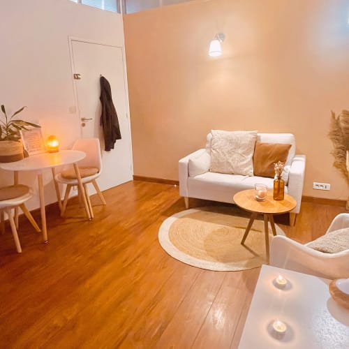 Vy Thai Massage - Sourcils & cils Villeneuve-d'Ascq - Vy Thai Massage - Photo Galerie - OneBooking
