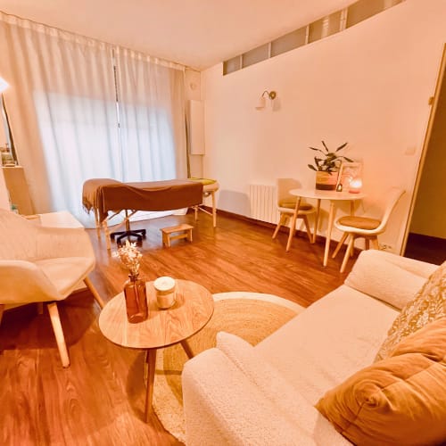 Vy Thai Massage - Sourcils & cils Villeneuve-d'Ascq - Vy Thai Massage - Photo Galerie - OneBooking