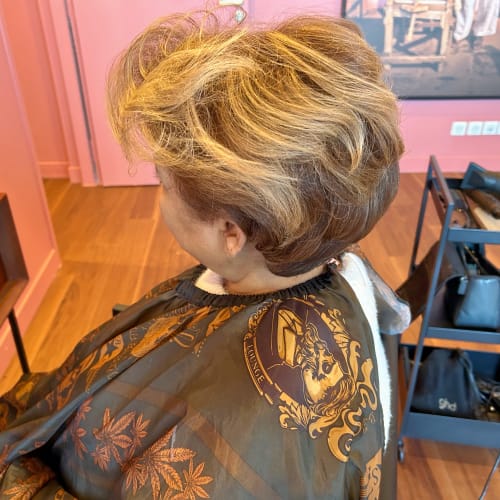 Résidence Montana - Julia Pires - Coiffure Clichy - Résidence Montana - Julia Pires - Photo Galerie - OneBooking