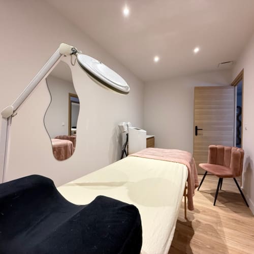 Nuance beaute - Sourcils & cils Arles - Nuance beaute - Photo Galerie - OneBooking