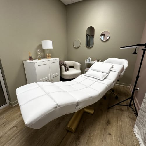 AS BEAUTY STUDIO - Onglerie Besançon - AS BEAUTY STUDIO - Photo Galerie - OneBooking