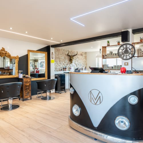 ADIVINANGE - L'Atelier Coiffure  : Saint Maximin - Coiffure Saint-Maximin-la-Sainte-Baume - ADIVINANGE - L'Atelier Coiffure  : Saint Maximin - Photo Galerie - OneBooking