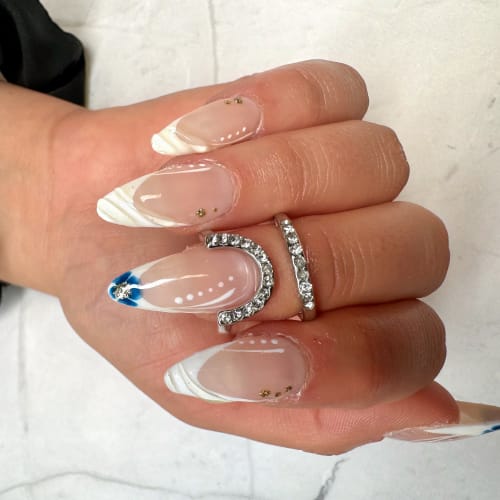 L’Institut… Cinacils & Nessanails - Onglerie Besançon - L’Institut… Cinacils & Nessanails - Photo Galerie - OneBooking