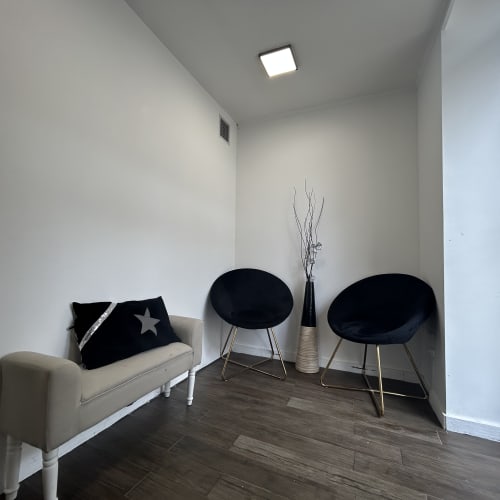 MV Coiffure Esthetique - Coiffure Saint-Zacharie - MV Coiffure Esthetique - Photo Galerie - OneBooking