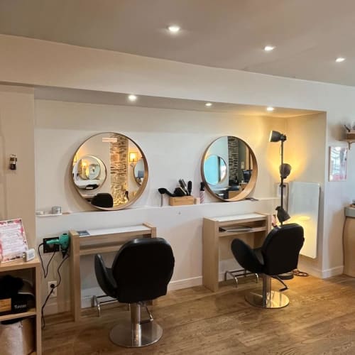 Un Hair Naturel - Place Viarme - Coiffure Nantes - Un Hair Naturel - Place Viarme - Photo Galerie - OneBooking