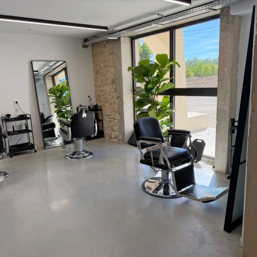 Le Cinq 1 - Coiffure Nîmes - Le Cinq 1 - Photo Galerie - OneBooking