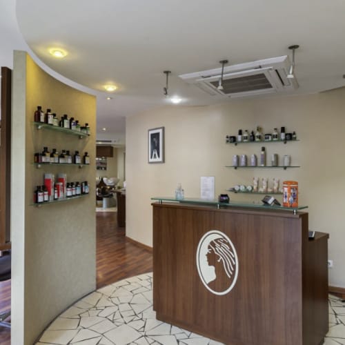 L’Atelier CERUTTI - Coiffure Issy-les-Moulineaux - L’Atelier CERUTTI - Photo Galerie - OneBooking