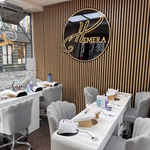 Bar à ongles O.P.I By Hemera - Coiffure Lille - Bar à ongles O.P.I By Hemera - Photo Galerie - OneBooking