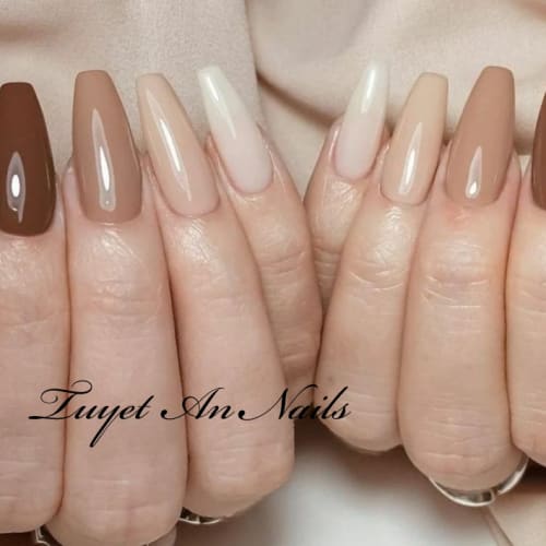 Tuyet An Nail - Coiffure Nîmes - Tuyet An Nail - Photo Galerie - OneBooking