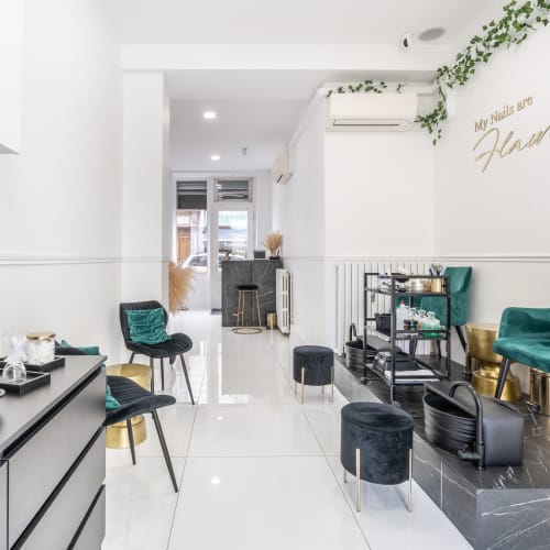 Flawless Nails Paris - Onglerie Courbevoie - Flawless Nails Paris - Photo Galerie - OneBooking