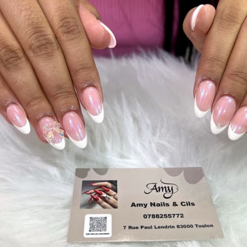 AMY NAILS & CILS - Institut de beauté Toulon - AMY NAILS & CILS - Photo Galerie - OneBooking