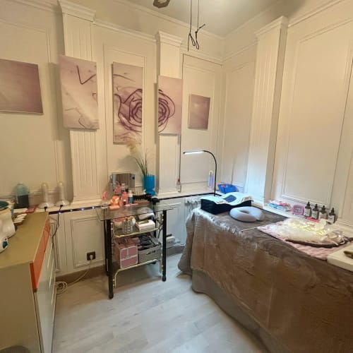 Glow up Nails & Beauty - Institut de beauté Melun - Glow up Nails & Beauty - Photo Galerie - OneBooking