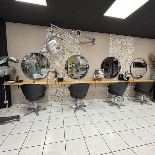 Les Fées des Cheveux - Coiffure Lisieux - Les Fées des Cheveux - Photo Galerie - OneBooking