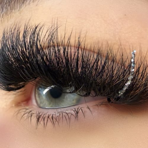 LASH ISLA - Sourcils & cils Hyères - LASH ISLA - Photo Galerie - OneBooking