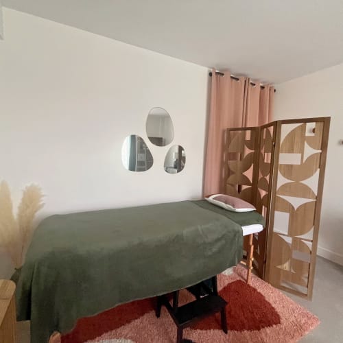 HALSA NATURA - Annabelle LEWANDOWSKI - Naturopathe - Massages Bien-être & Kobido - Sourcils & cils Versailles - HALSA NATURA - Annabelle LEWANDOWSKI - Naturopathe - Massages Bien-être & Kobido - Photo Galerie - OneBooking