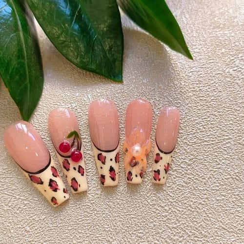 Chic beauté nails - Onglerie Paris - Chic beauté nails - Photo Galerie - OneBooking
