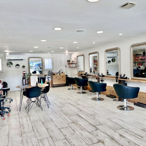 Distroy Coiffure & Barbier By Julie - Coiffure Rousset - Distroy Coiffure & Barbier By Julie - Photo Galerie - OneBooking
