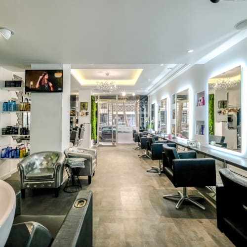 Raphaël Perrier by Marion Dauch - Coiffure Toulouse - Raphaël Perrier by Marion Dauch - Photo Galerie - OneBooking
