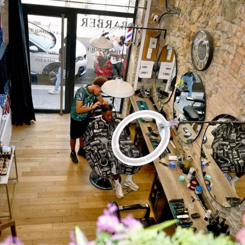 La clinique - Coiffure Grenoble - La clinique - Photo Galerie - OneBooking