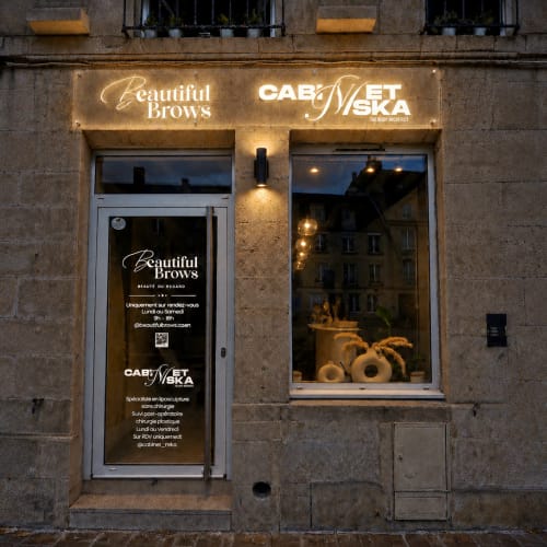 Cabinet NSKA - Sourcils & cils Caen - Cabinet NSKA - Photo Galerie - OneBooking