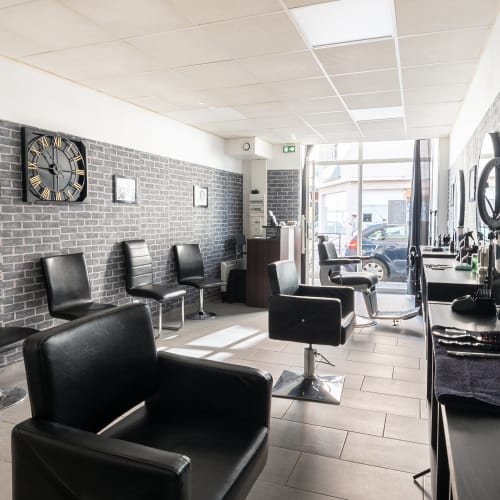Yang Barbershop - Coiffure Grenoble - Yang Barbershop - Photo Galerie - OneBooking