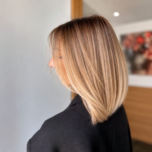 Estrela - Coloriste, Nuances et Reflets - Coiffure Dijon - Estrela - Coloriste, Nuances et Reflets - Photo Galerie - OneBooking