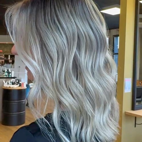 L'UNIQUE - Coiffure / Barber / Tatouage / Piercing / Esthétique - Sourcils & cils Quimper - L'UNIQUE - Coiffure / Barber / Tatouage / Piercing / Esthétique - Photo Galerie - OneBooking