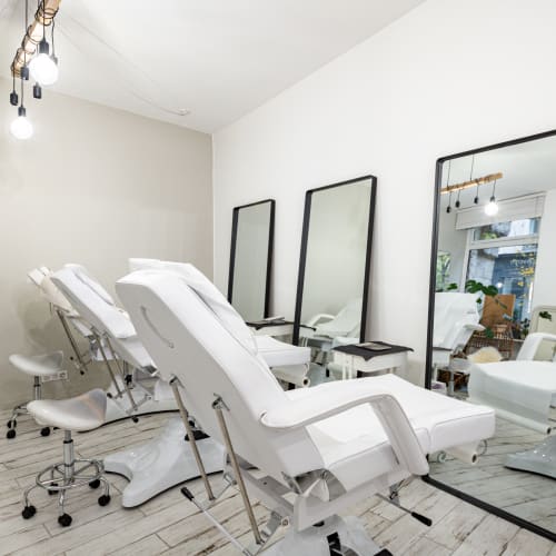 Le Regard Revolver - Sourcils & cils Paris - Le Regard Revolver - Photo Galerie - OneBooking