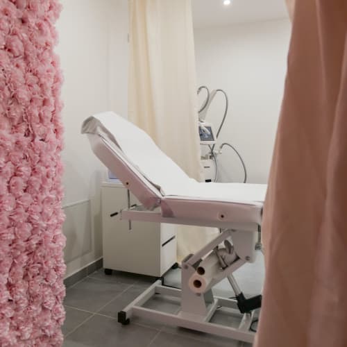 Maison Glory - Onglerie Paris - Maison Glory - Photo Galerie - OneBooking