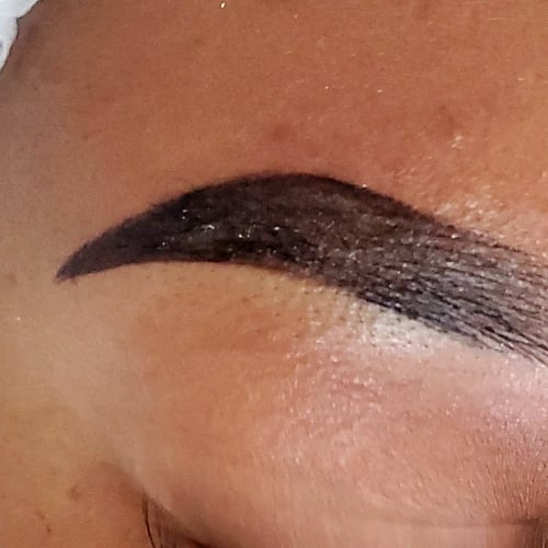Beewomanly Brow & Lashes - Institut de beauté Lyon - Beewomanly Brow & Lashes - Photo Galerie - OneBooking