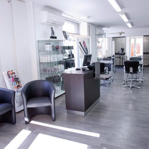 Académie Coiffure - Salon d'Application - Coiffure Toulouse - Académie Coiffure - Salon d'Application - Photo Galerie - OneBooking