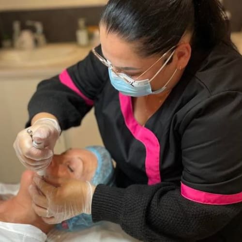 110 avenue - Sourcils & cils Aubagne - 110 avenue - Photo Galerie - OneBooking