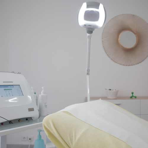 EFEPIL - ELECTROLYSE - Sourcils & cils Montigny-le-Bretonneux - EFEPIL - ELECTROLYSE - Photo Galerie - OneBooking
