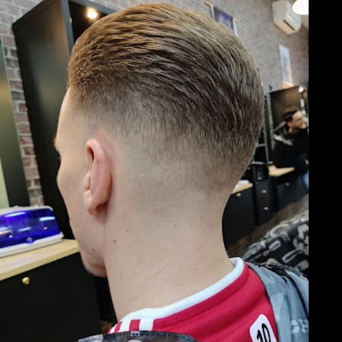 Club des Artistes - Coiffure Castres - Club des Artistes - Photo Galerie - OneBooking