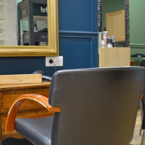 Salon endroit - Coiffure Alençon - Salon endroit - Photo Galerie - OneBooking