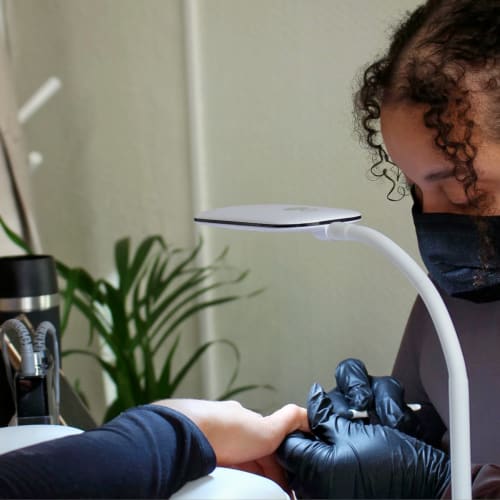 Chez Lola - Sourcils & cils Nice - Chez Lola - Photo Galerie - OneBooking