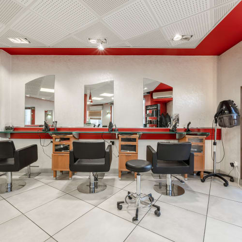 Siroco Coiffure - Coiffure Vauvert - Siroco Coiffure - Photo Galerie - OneBooking