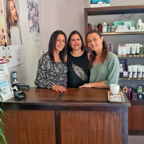 A fleur de peau - Sourcils & cils Martigues - A fleur de peau - Photo Galerie - OneBooking