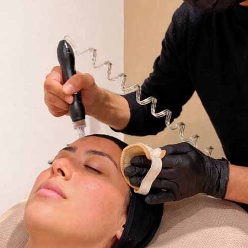A la Source - Sourcils & cils Saint-Maur-des-Fossés - A la Source - Photo Galerie - OneBooking