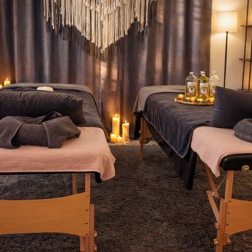The Glow Beauty Bar | Head Spa | Beauté & Bien-Etre - Coiffure Le Cannet - The Glow Beauty Bar | Head Spa | Beauté & Bien-Etre - Photo Galerie - OneBooking