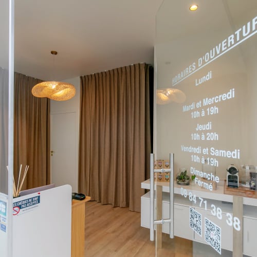 Néa'Skin Institut - Sourcils & cils Vincennes - Néa'Skin Institut - Photo Galerie - OneBooking