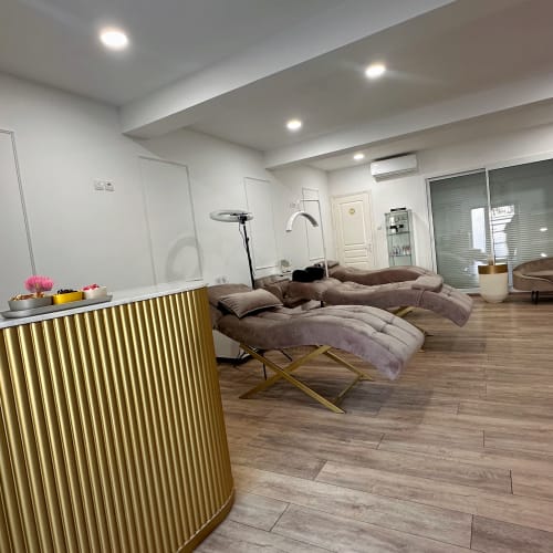 Laurine Beauty Studio - Onglerie Toulon - Laurine Beauty Studio - Photo Galerie - OneBooking