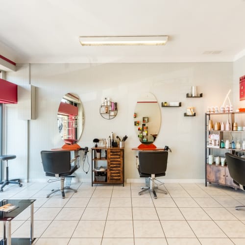 Esprit Coiffure - Coiffure Thouars - Esprit Coiffure - Photo Galerie - OneBooking