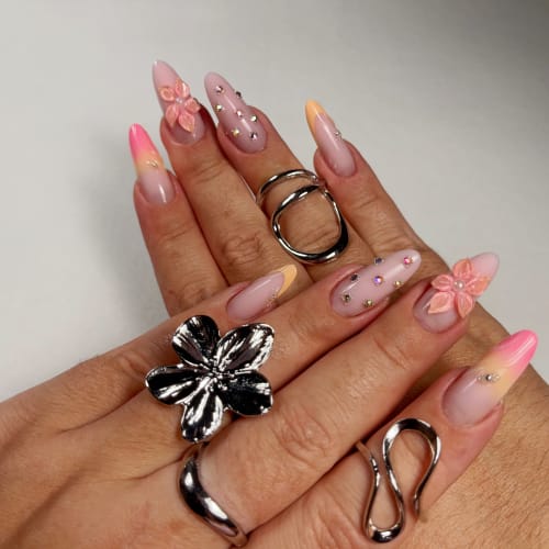 Nails by A - Onglerie Lagnieu - Nails by A - Photo Galerie - OneBooking